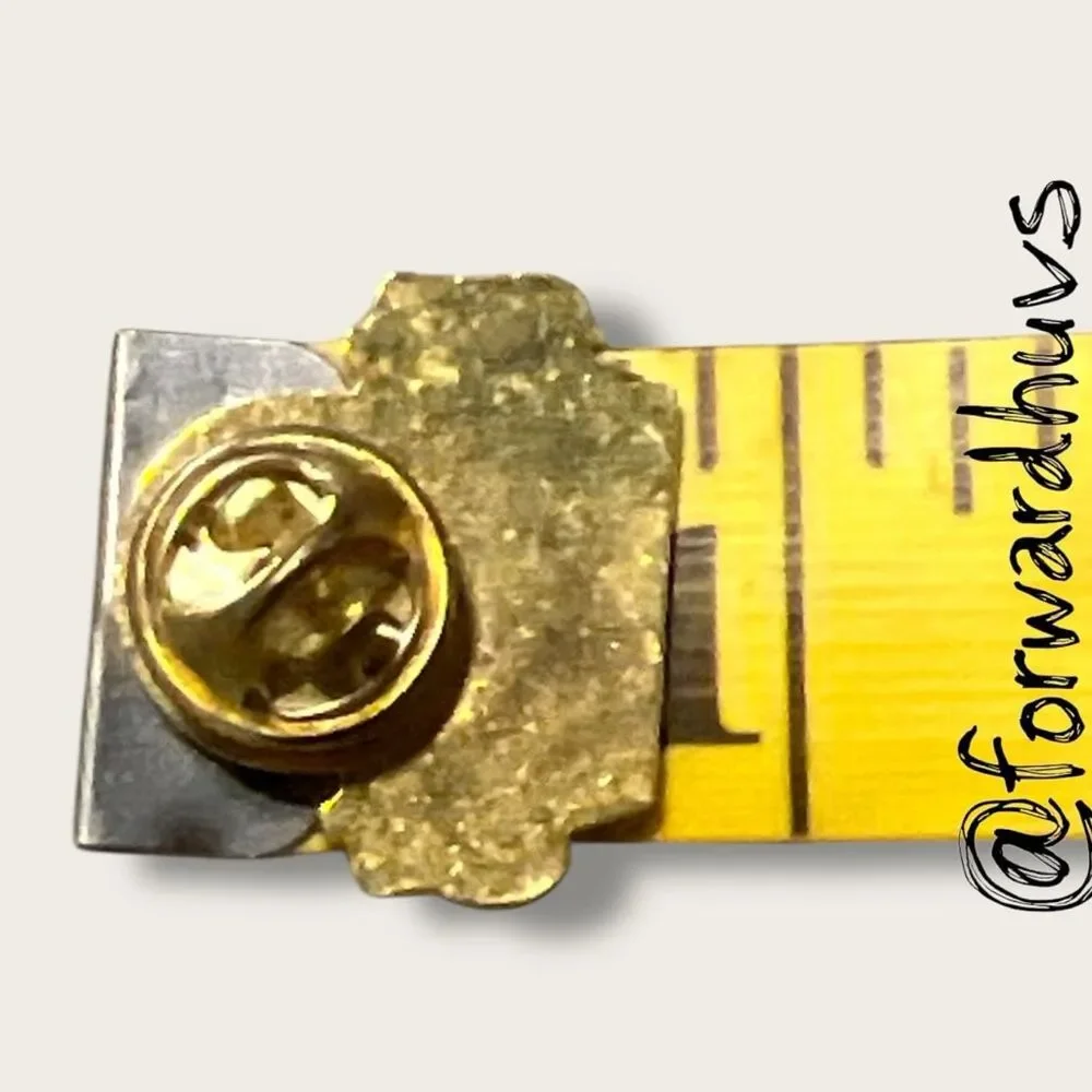 Morrisons Australia – Gold Tone Pin – Classic Emblem